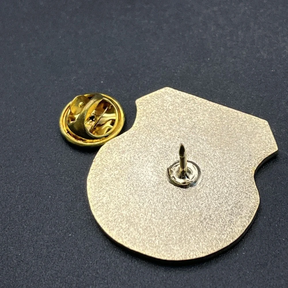 Parks & Rec Pawnee Goddesses Leslie Knope‎ Lapel Hat Pin
